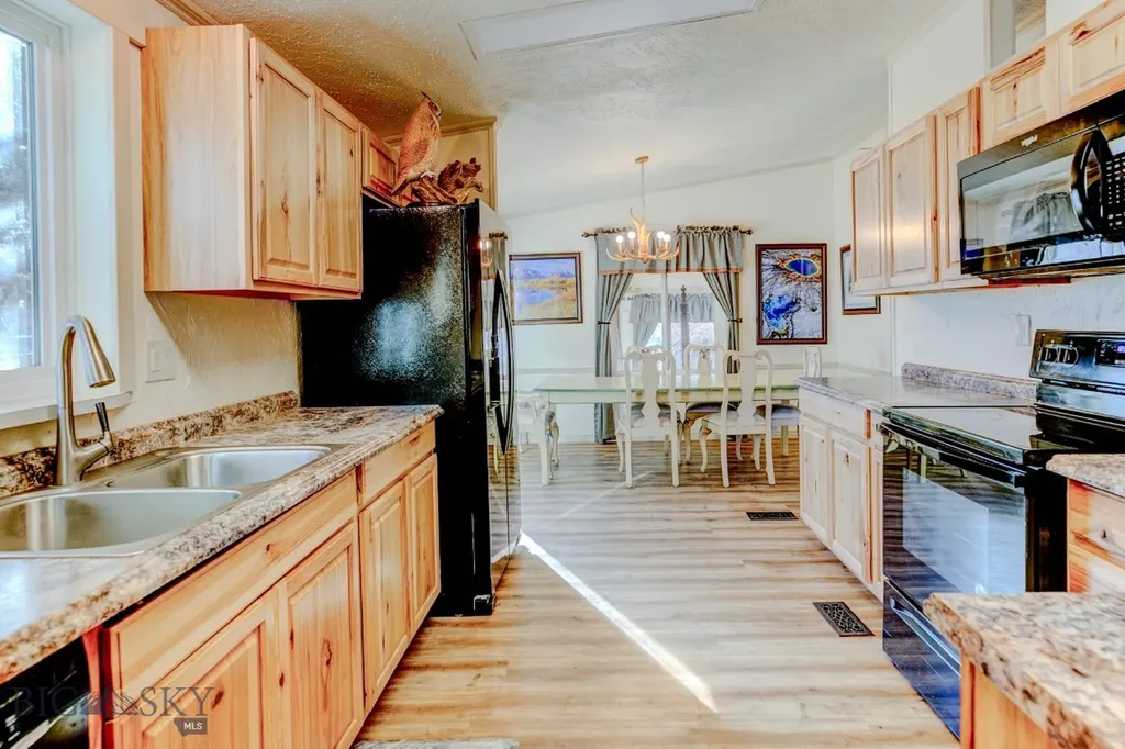 114 Yellowstone Street Gardiner MT 59030