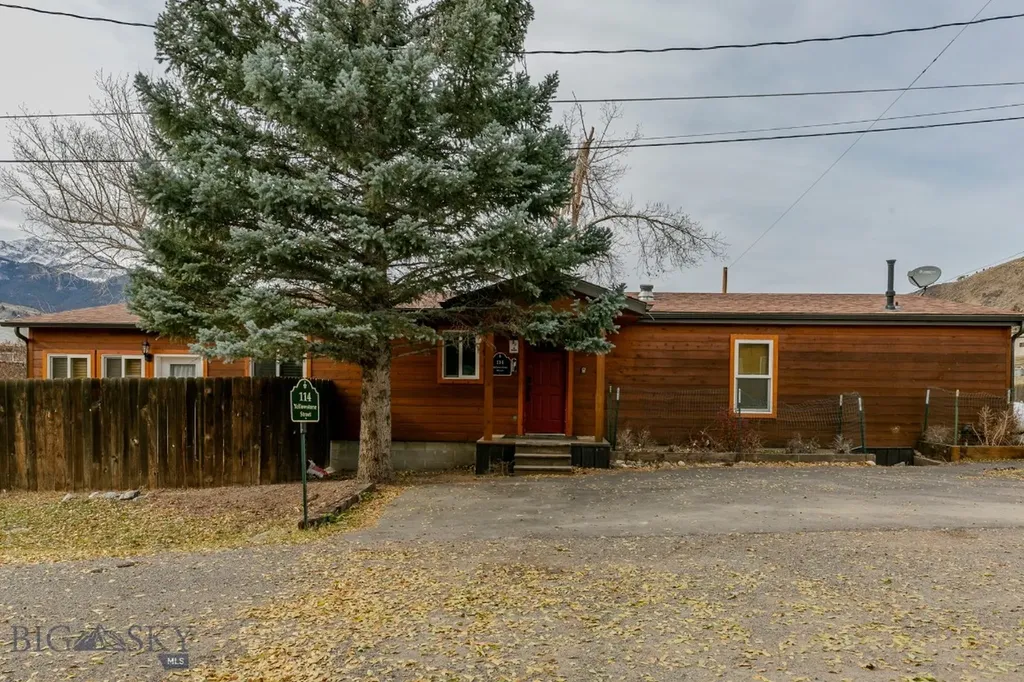 114 Yellowstone Street Gardiner MT 59030