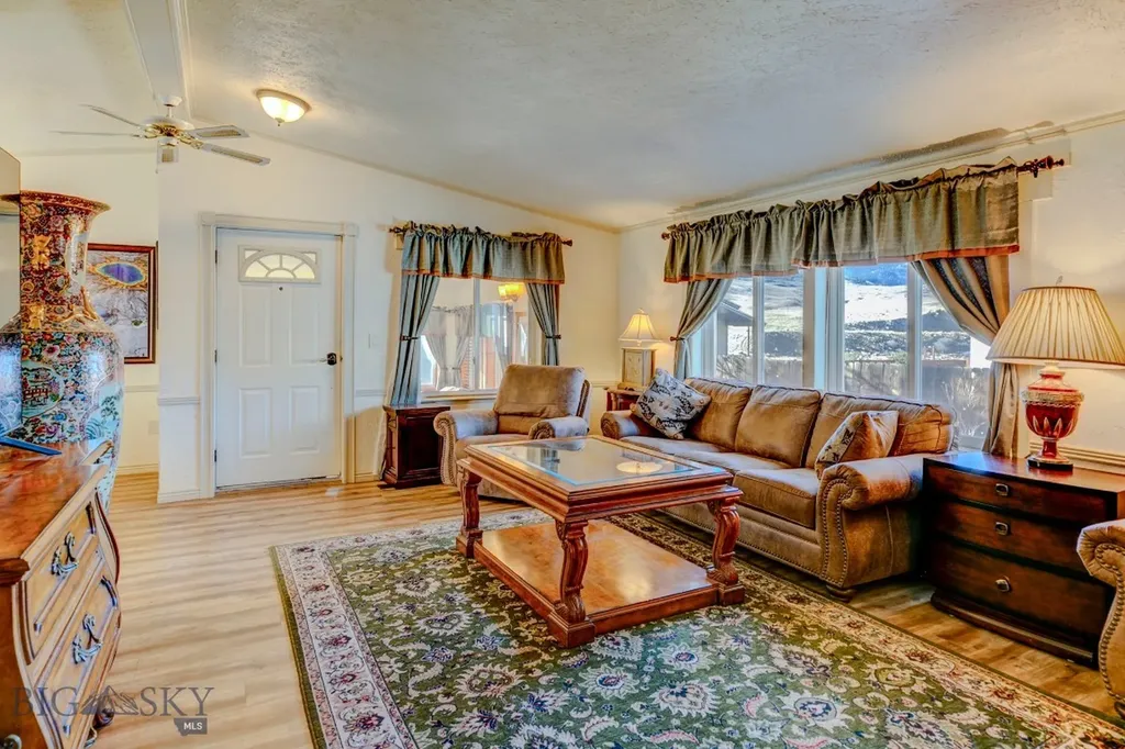 114 Yellowstone Street Gardiner MT 59030