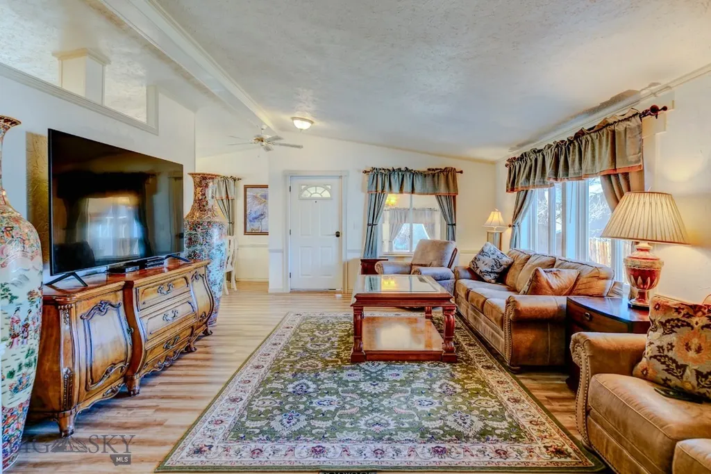 114 Yellowstone Street Gardiner MT 59030