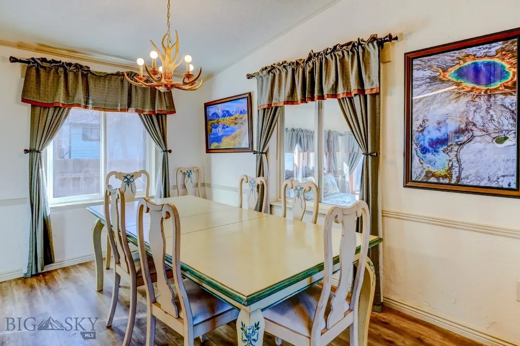 114 Yellowstone Street Gardiner MT 59030