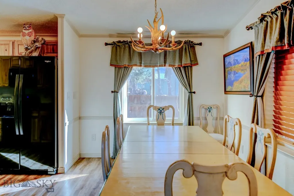 114 Yellowstone Street Gardiner MT 59030