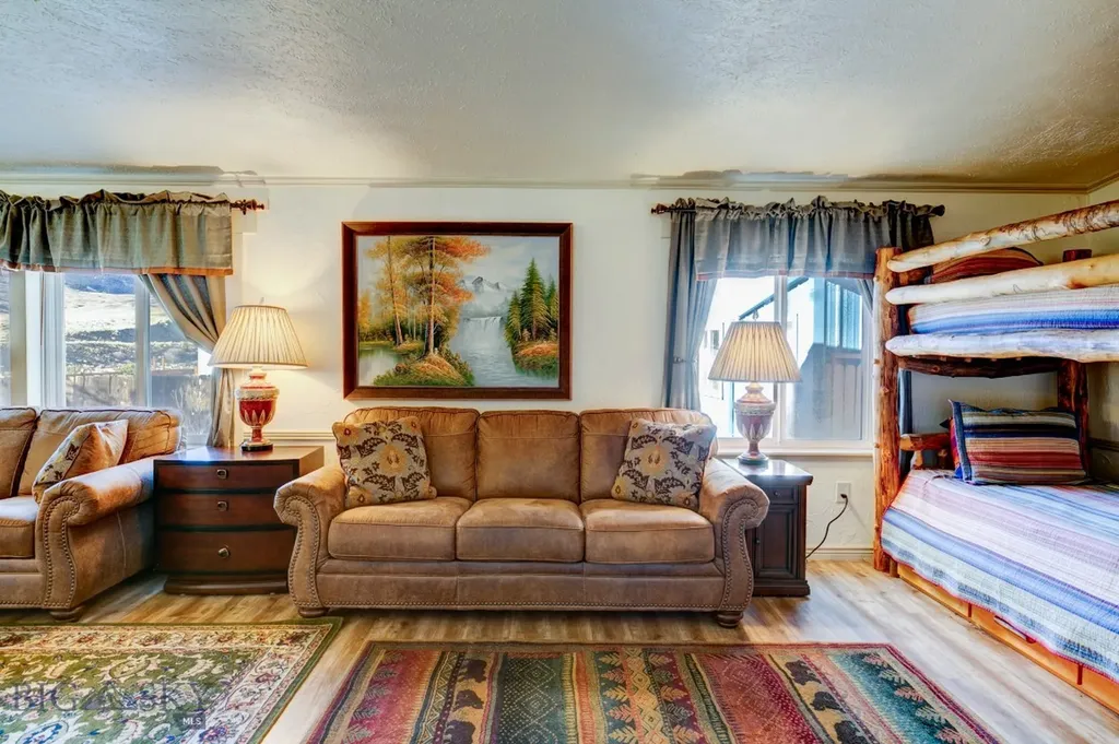 114 Yellowstone Street Gardiner MT 59030