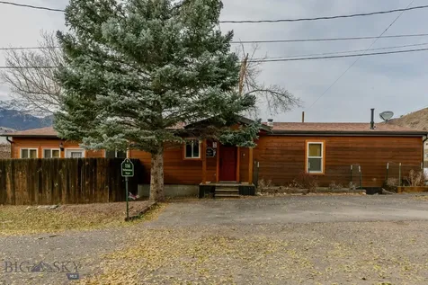 114 Yellowstone Street Gardiner MT 59030