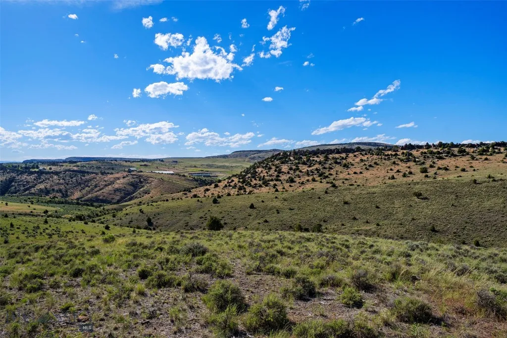 Tbd Horse Castle Road Manhattan MT 59741
