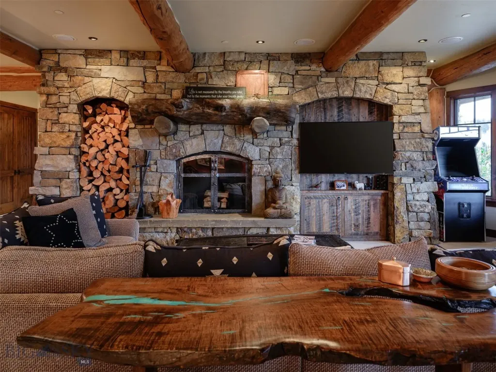 168 Charlie Russell Loop Big Sky MT 59716