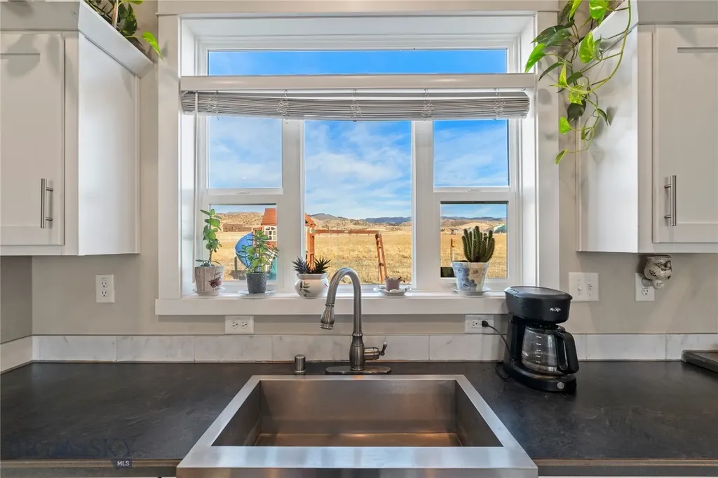 30 Mountain View Road Sheridan MT 59749