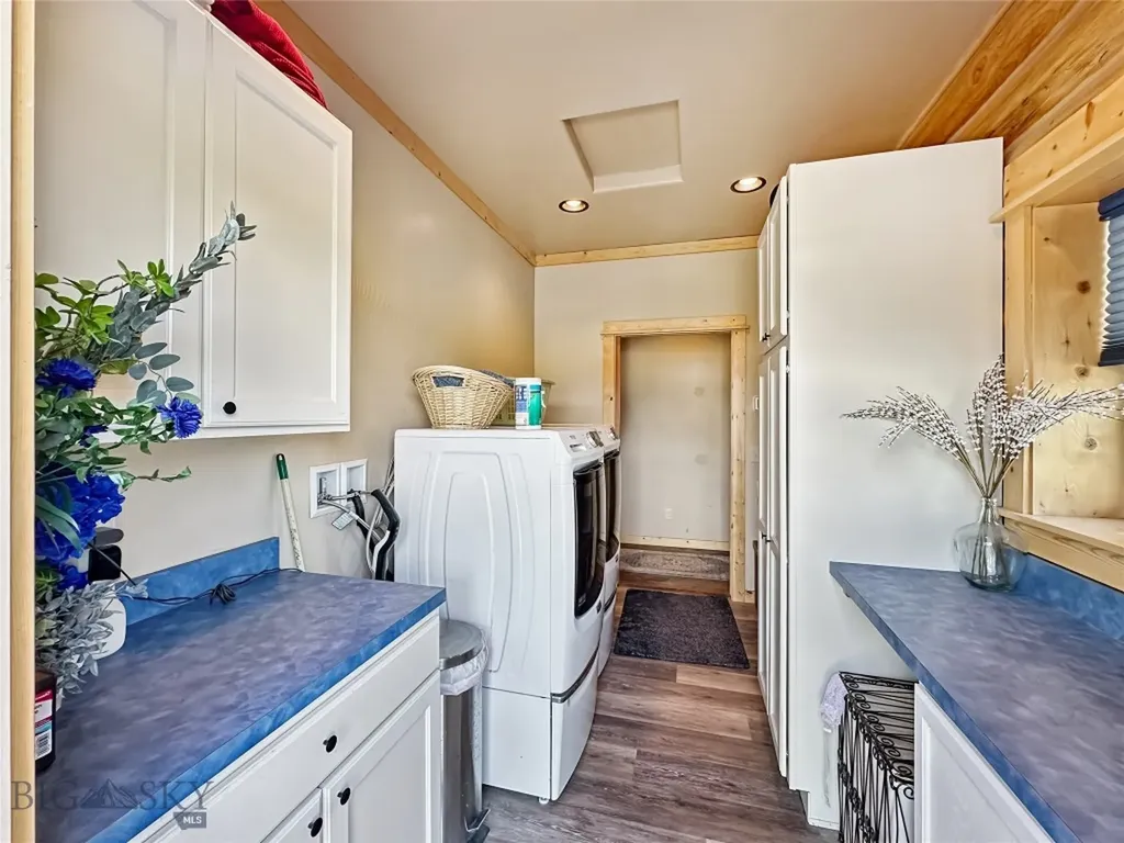 21 North Ennis Lake Road Mcallister MT 59740