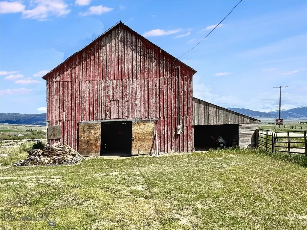 21 North Ennis Lake Road Mcallister MT 59740