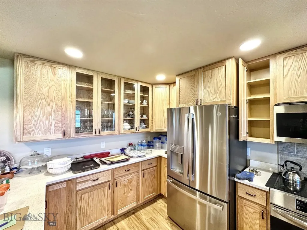 21 North Ennis Lake Road Mcallister MT 59740