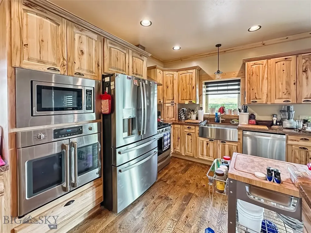 21 North Ennis Lake Road Mcallister MT 59740