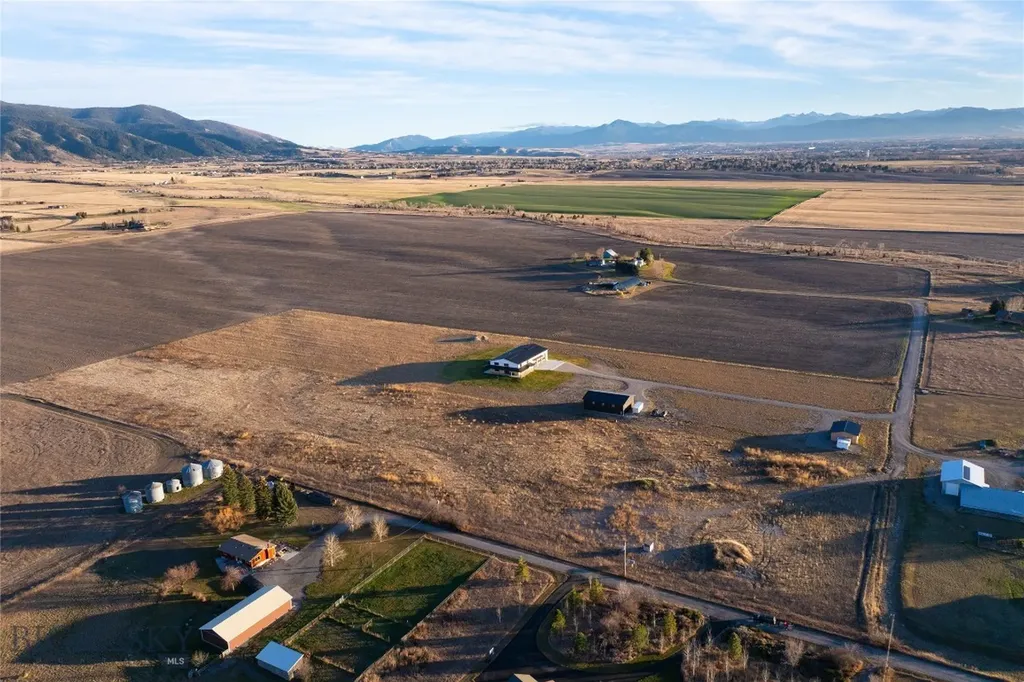 6111 Springhill Road Belgrade MT 59714