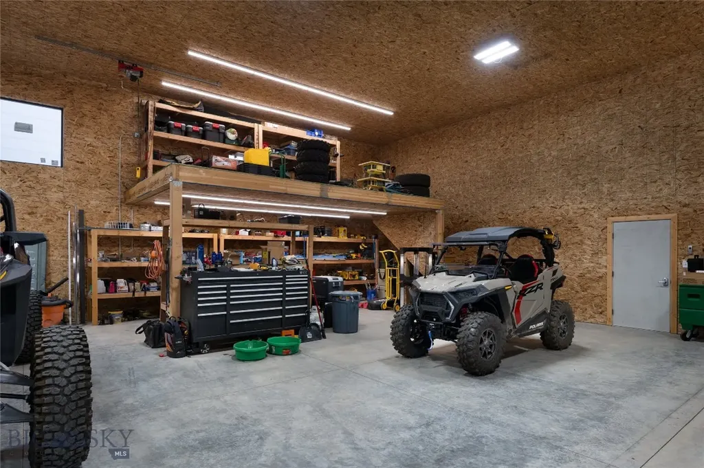6111 Springhill Road Belgrade MT 59714