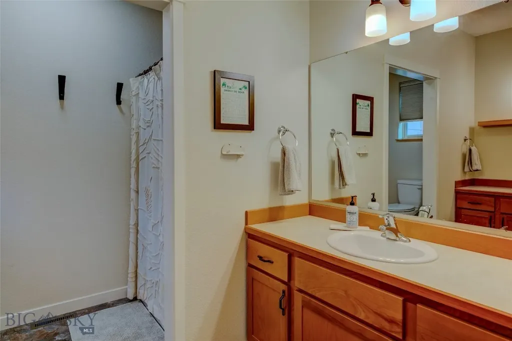 2221 Willow Drive Livingston MT 59047