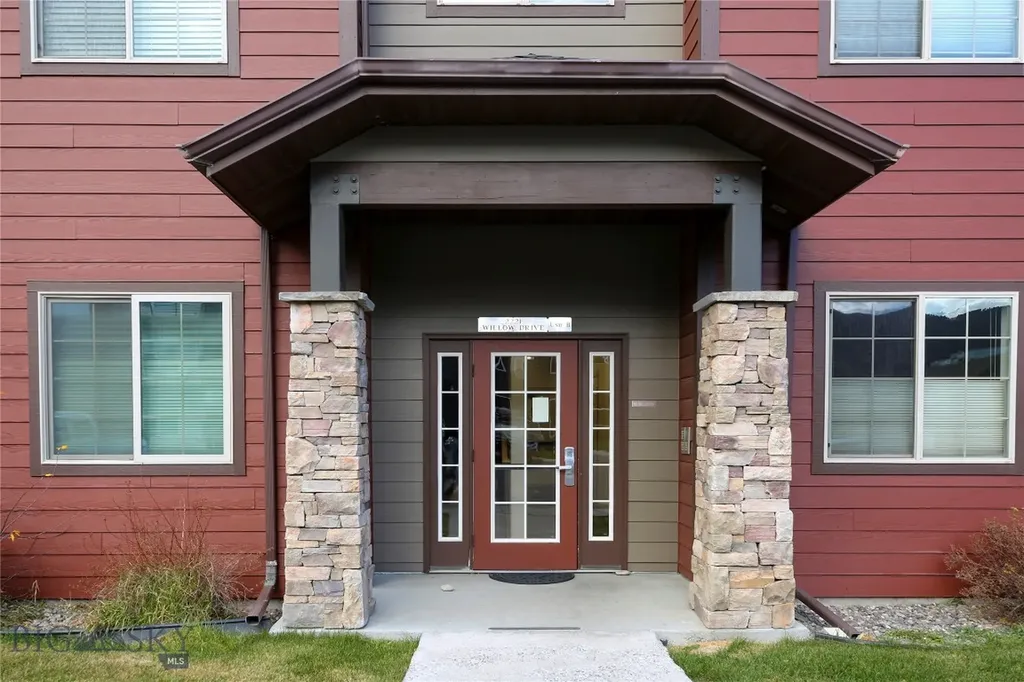 2221 Willow Drive Livingston MT 59047