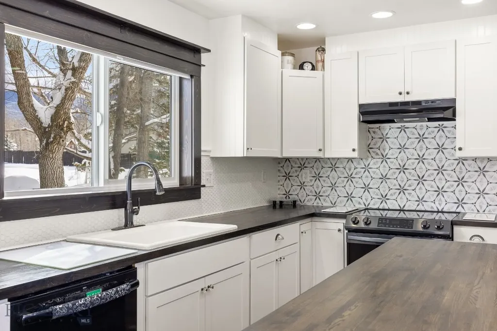 12977 Cottonwood Road Bozeman MT 59718