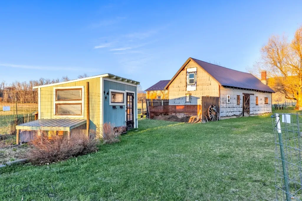 12977 Cottonwood Road Bozeman MT 59718