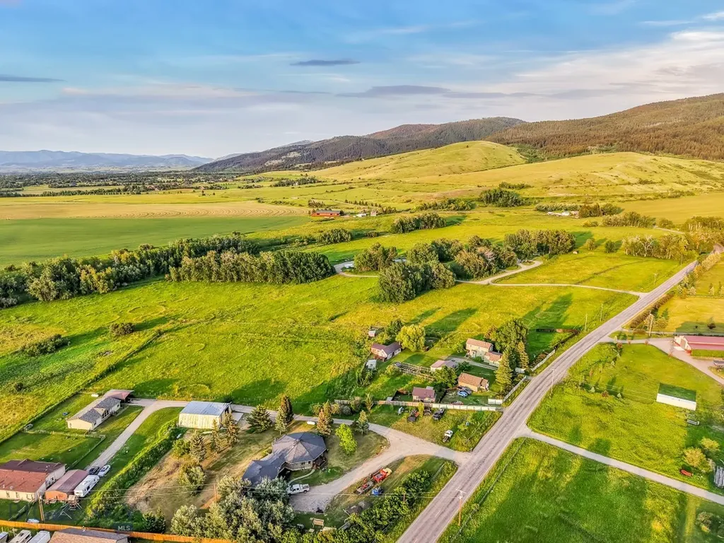12977 Cottonwood Road Bozeman MT 59718
