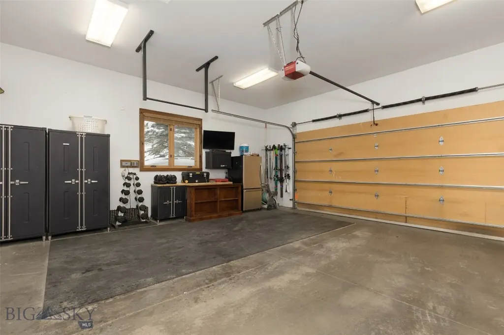 105 Nordic Lane Big Sky MT 59716