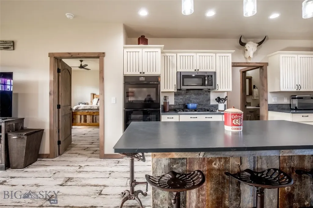 55 Vigilante Lane Sheridan MT 59749