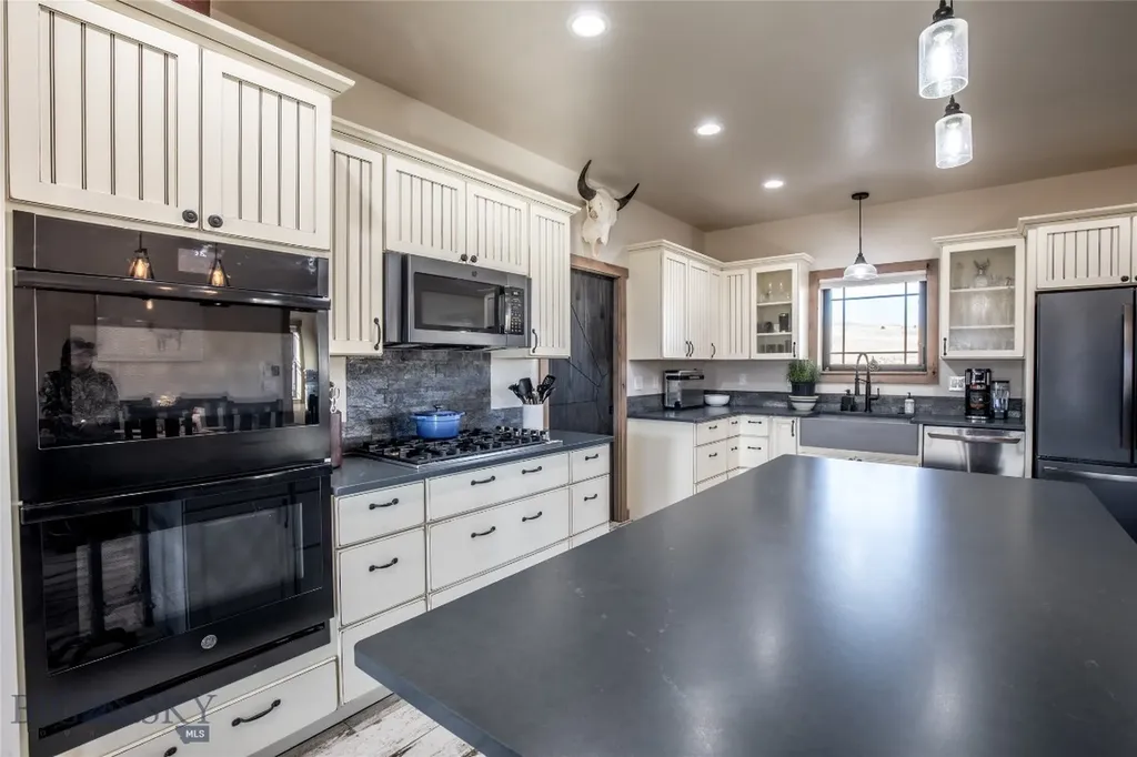 55 Vigilante Lane Sheridan MT 59749