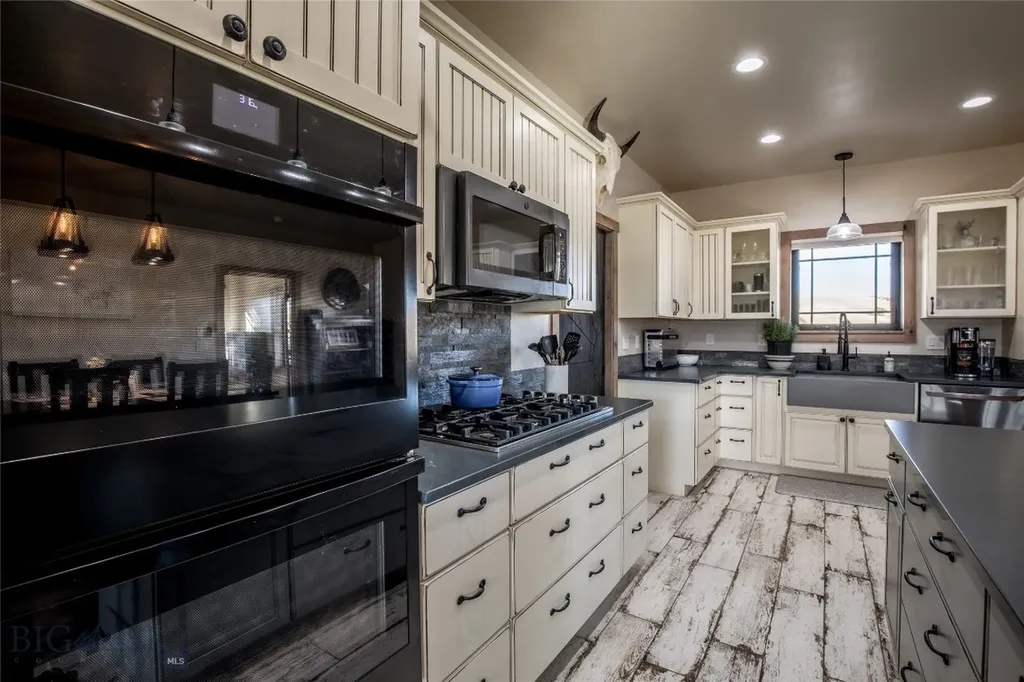 55 Vigilante Lane Sheridan MT 59749