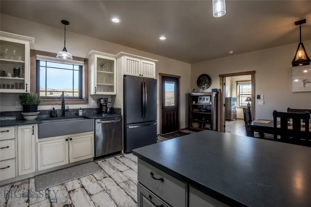 55 Vigilante Lane Sheridan MT 59749