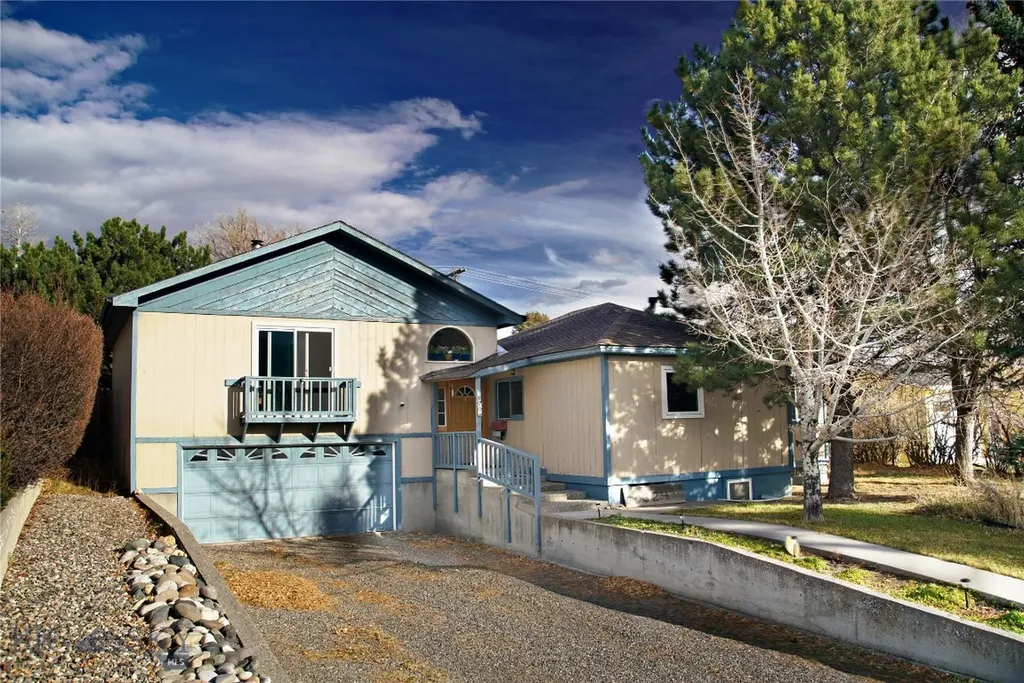 624 N 2nd Street N Livingston MT 59047