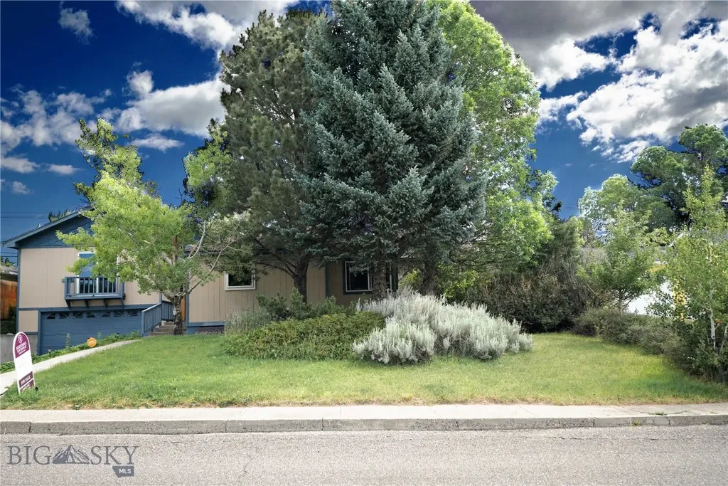 624 N 2nd Street N Livingston MT 59047