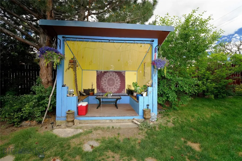 624 N 2nd Street N Livingston MT 59047