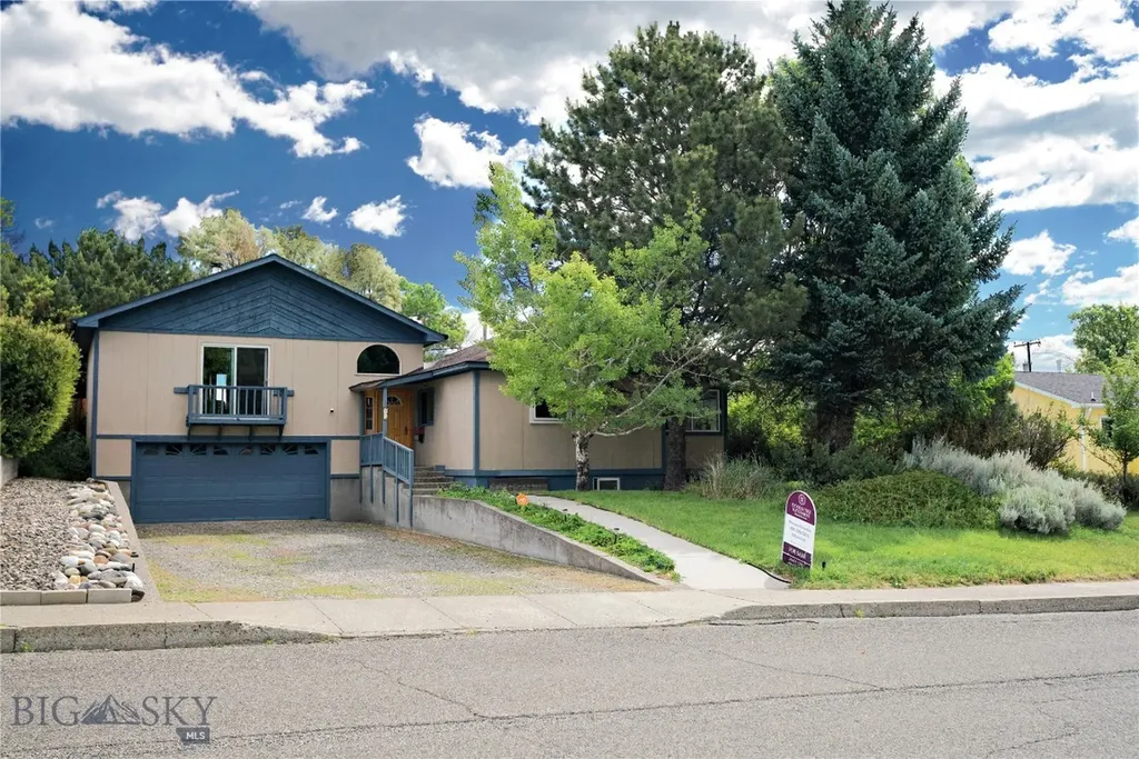 624 N 2nd Street N Livingston MT 59047