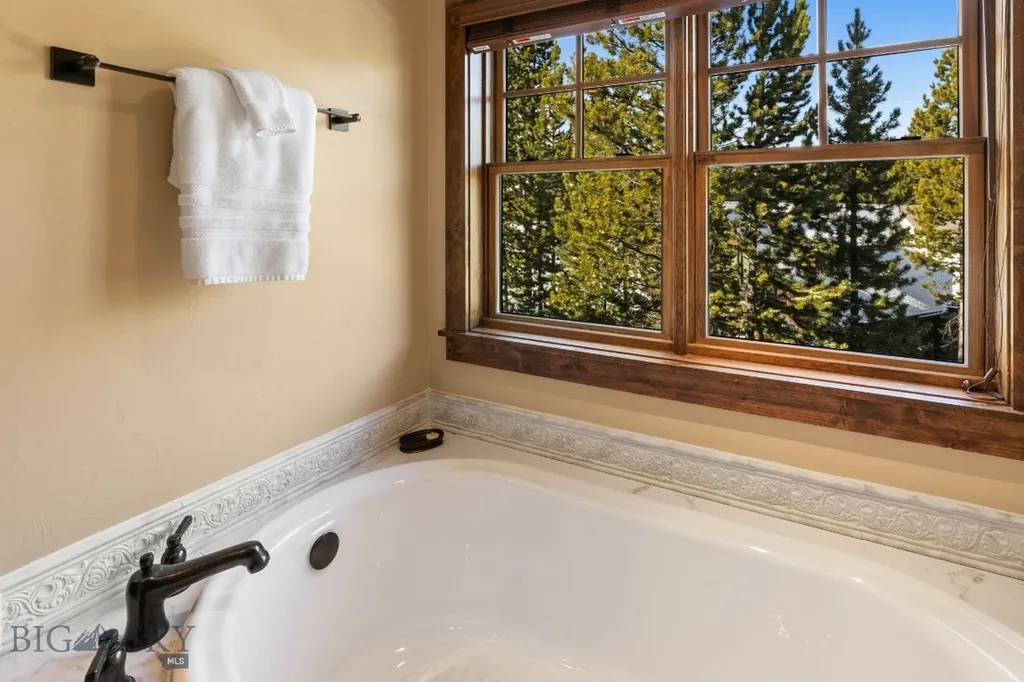 16 Oglala Road Big Sky MT 59716