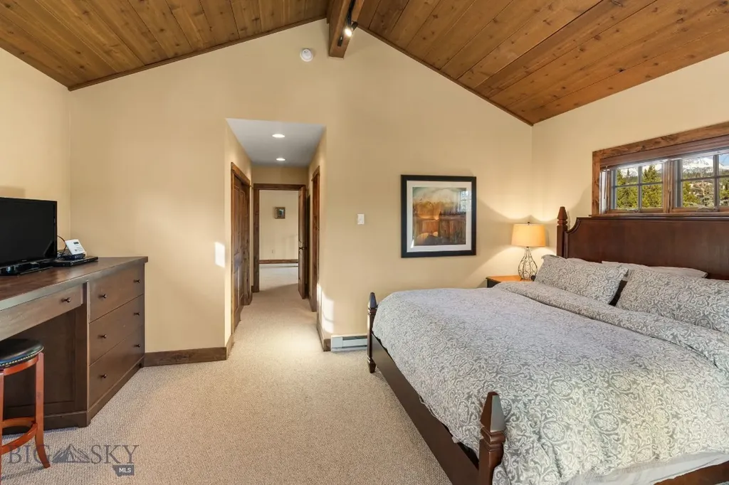 16 Oglala Road Big Sky MT 59716