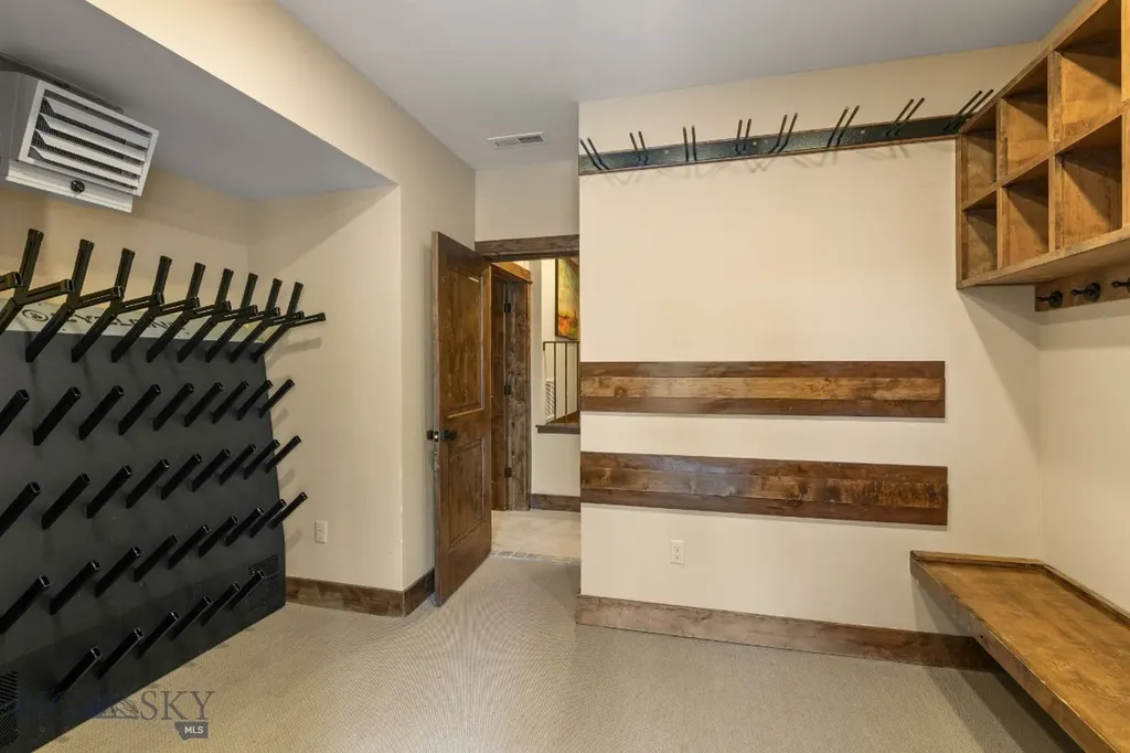 16 Oglala Road Big Sky MT 59716