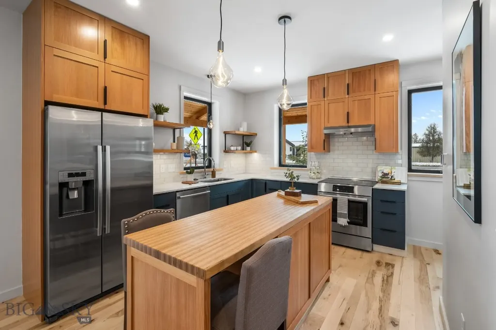 2402 Blue Silos Way Bozeman MT 59715
