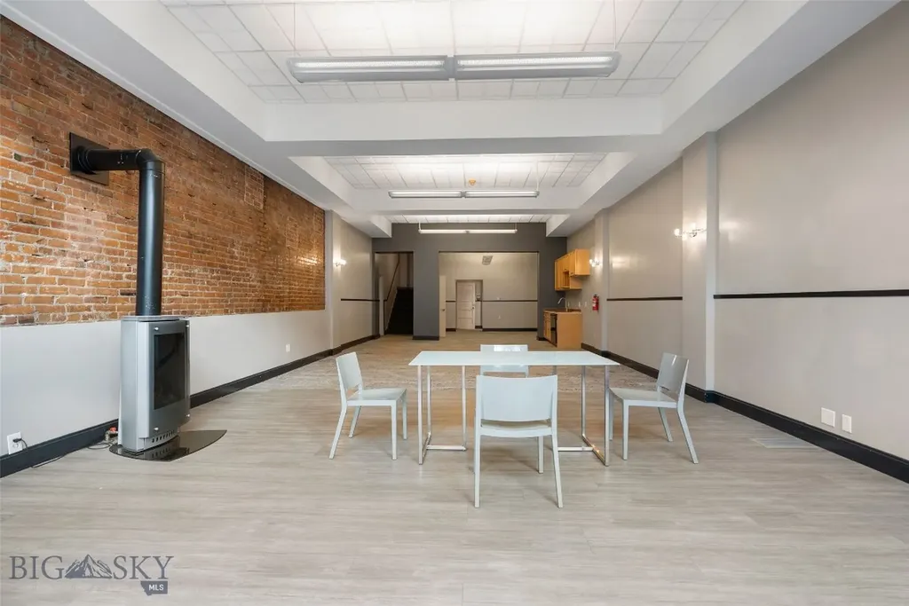 125 1/2 W Main Street Missoula MT 59802