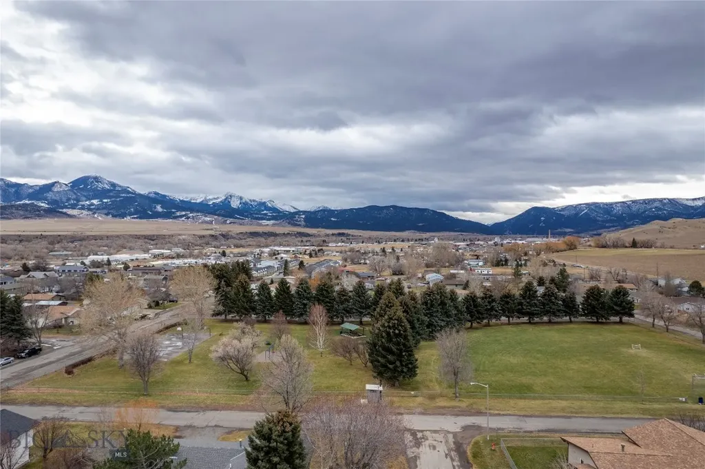 410 Brookline Livingston MT 59047