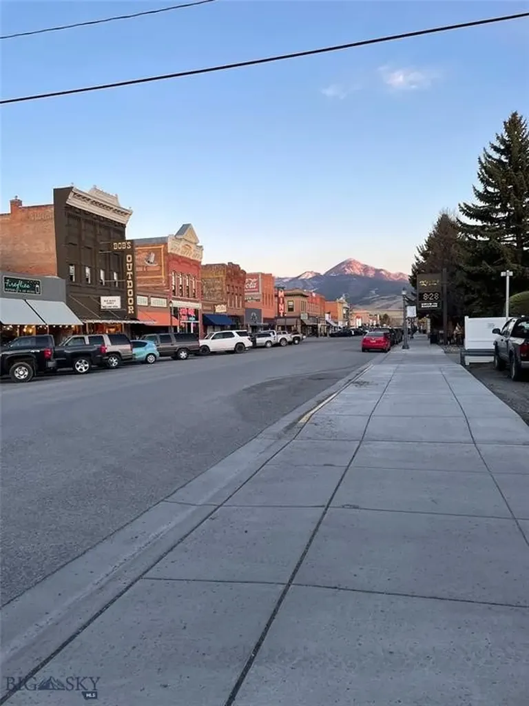 410 Brookline Livingston MT 59047