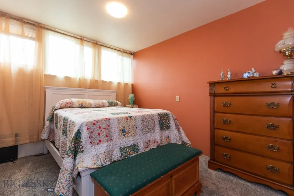 110 E Hamilton Sheridan MT 59749