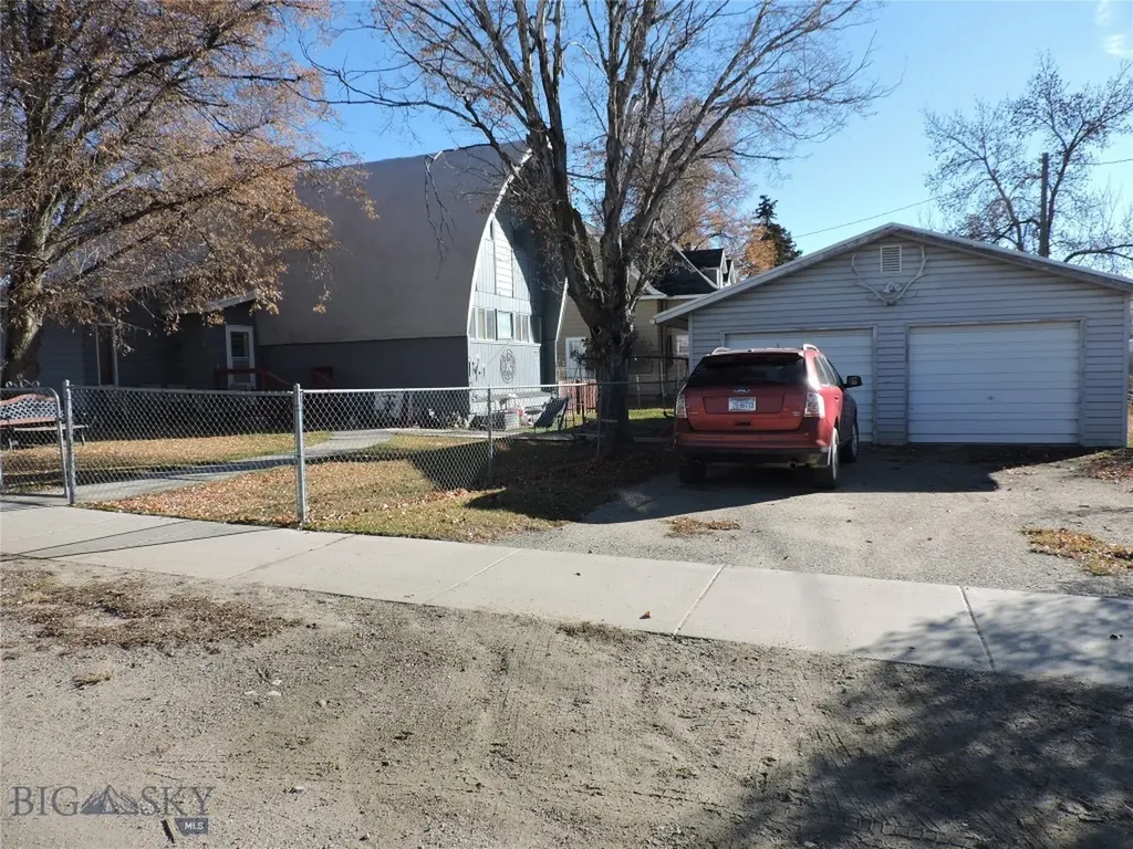 110 E Hamilton Sheridan MT 59749