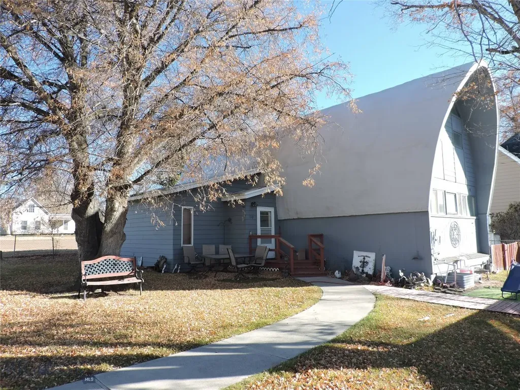 110 E Hamilton Sheridan MT 59749