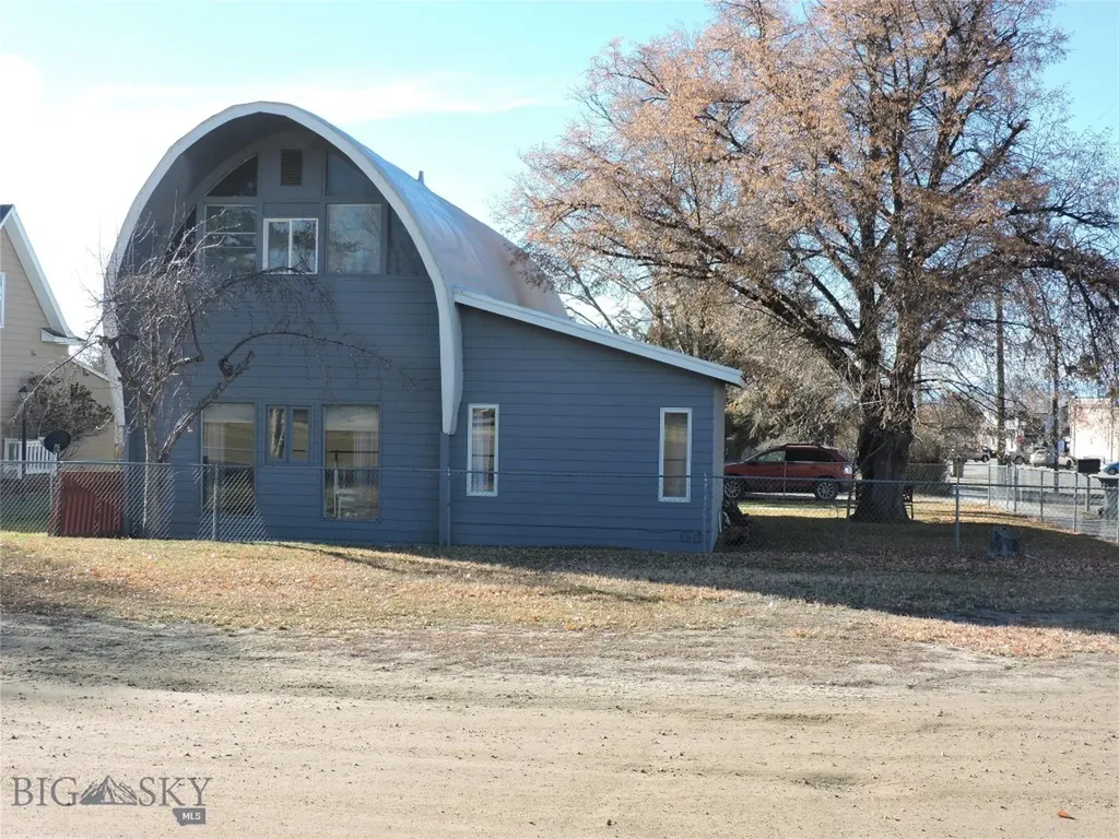 110 E Hamilton Sheridan MT 59749
