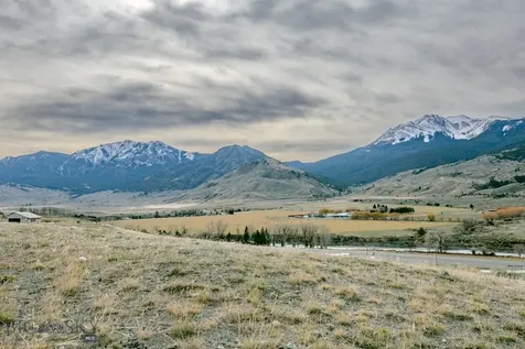 NHN Maiden Basin Road Gardiner MT 59030