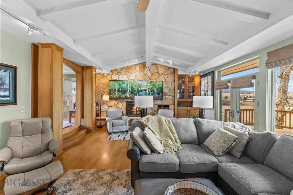 2215 Arrowleaf Hills Drive Bozeman MT 59715