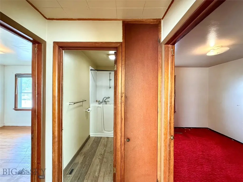 713 W Conley Avenue Deer Lodge MT 59722