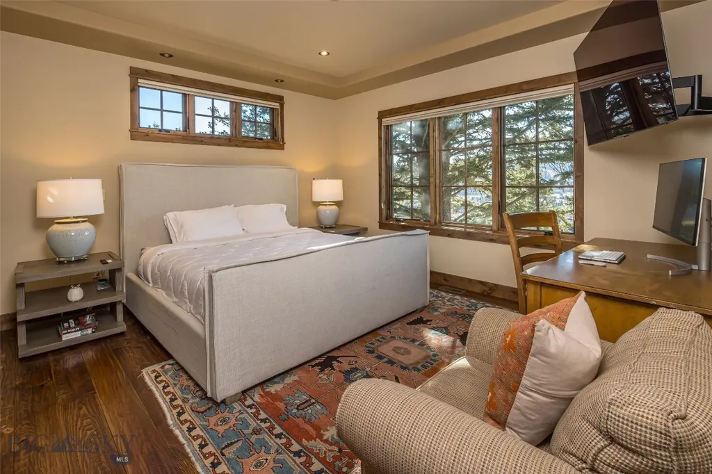 2325 Crazy Horse Big Sky MT 59716