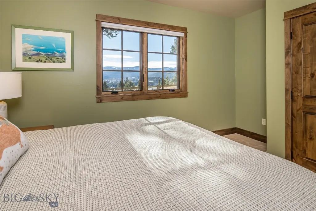 2325 Crazy Horse Big Sky MT 59716