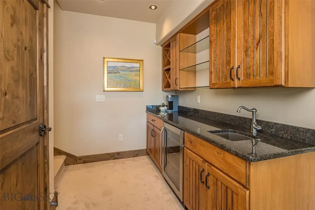 2325 Crazy Horse Big Sky MT 59716