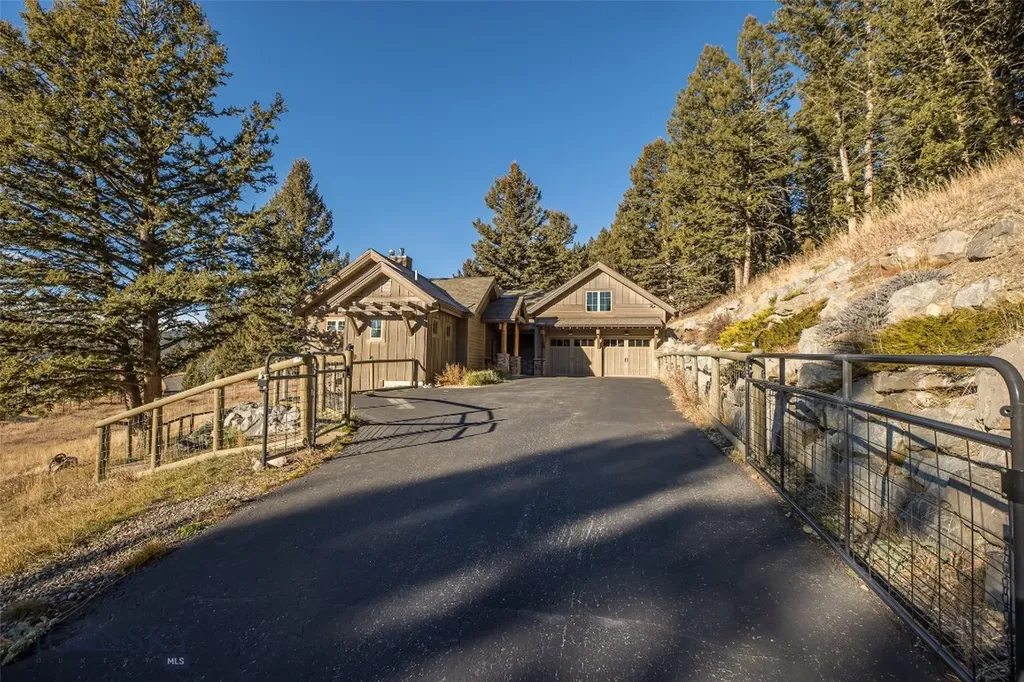2325 Crazy Horse Big Sky MT 59716