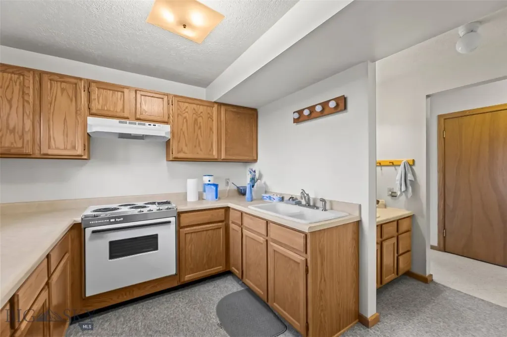 530 Rocky Road Bozeman MT 59718